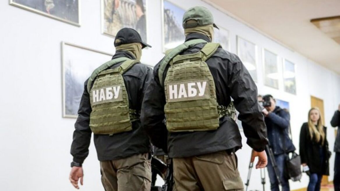 Держфінмоніторинг з січня не надає НАБУ дані про рух коштів компанії-виробника ракет «Фламінго». Що відбувається