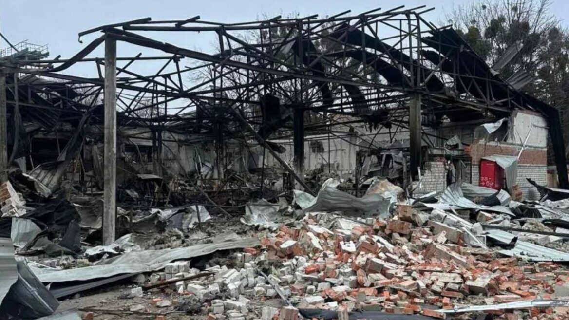 Армія рф знищила відділення «Нової пошти» в Чугуєві з посилками на 10 млн грн