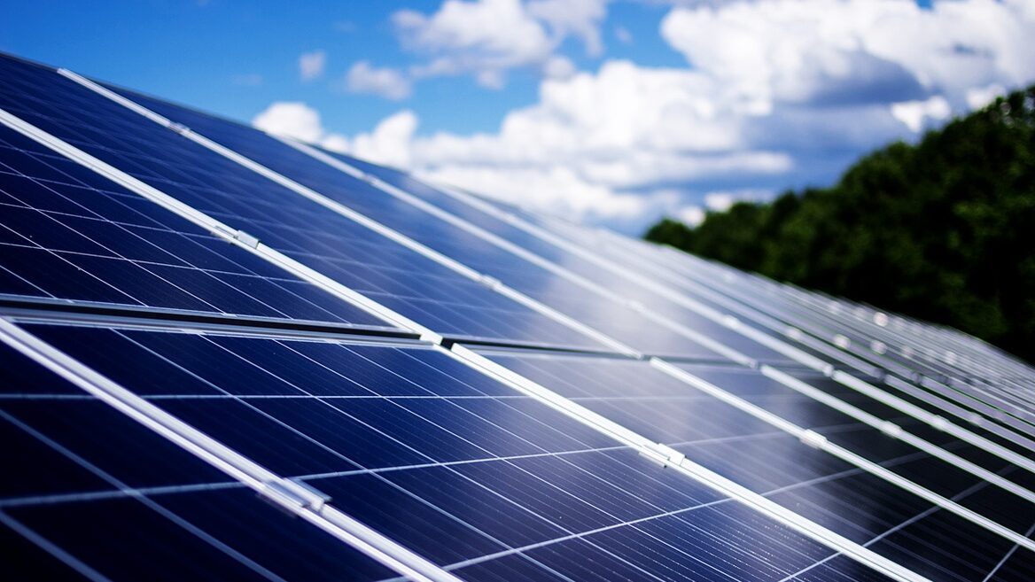 UPD. «Київстар» купує сонячну електростанцію на Житомирщині «Санвін 11» за $5 млн