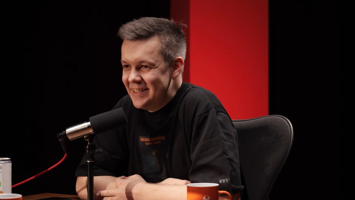 Ажнюк згадав, як разом з Андреєм Карпати смажив мигдаль на парковці вогнеметом Ілона Маска