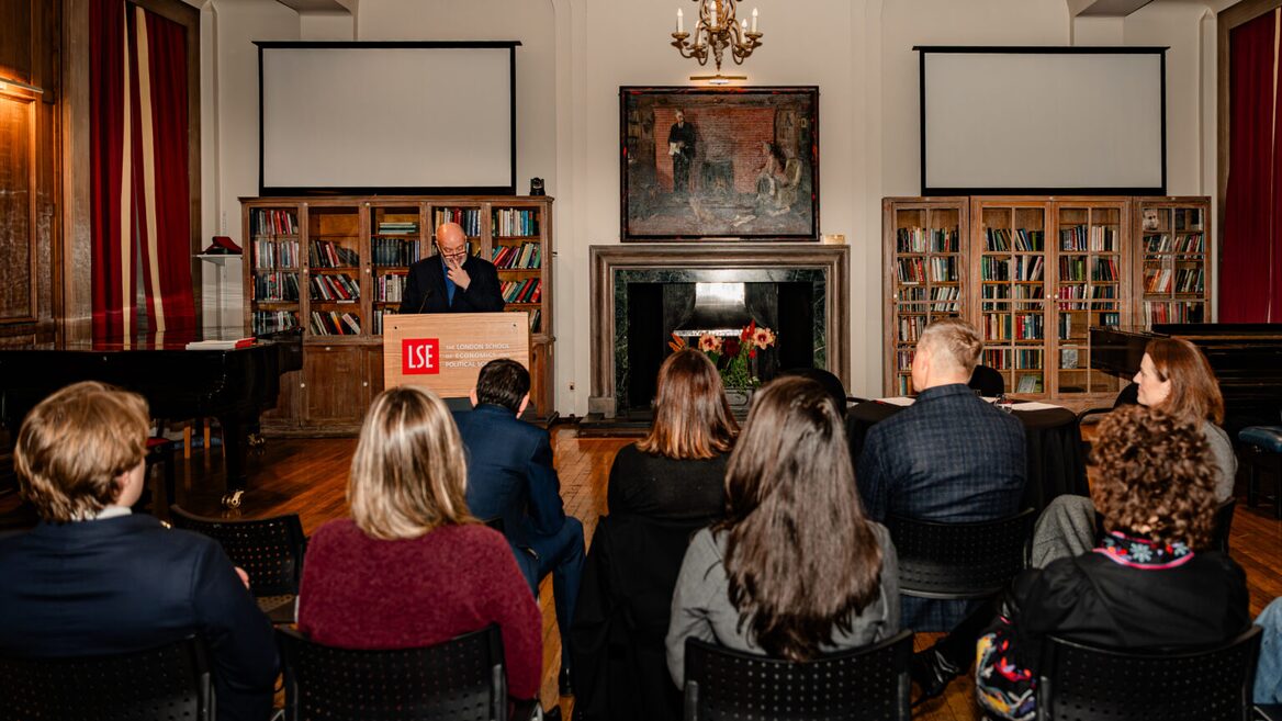 Лондонська школа економіки відкриває програму «Освіта для перемоги»: хто може податися і що дає навчання