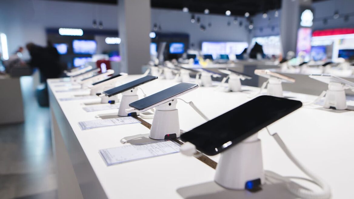 Comfy, Rozetka, Foxtrot і Moyo працювали зі збитками в першому півріччі 2025 року