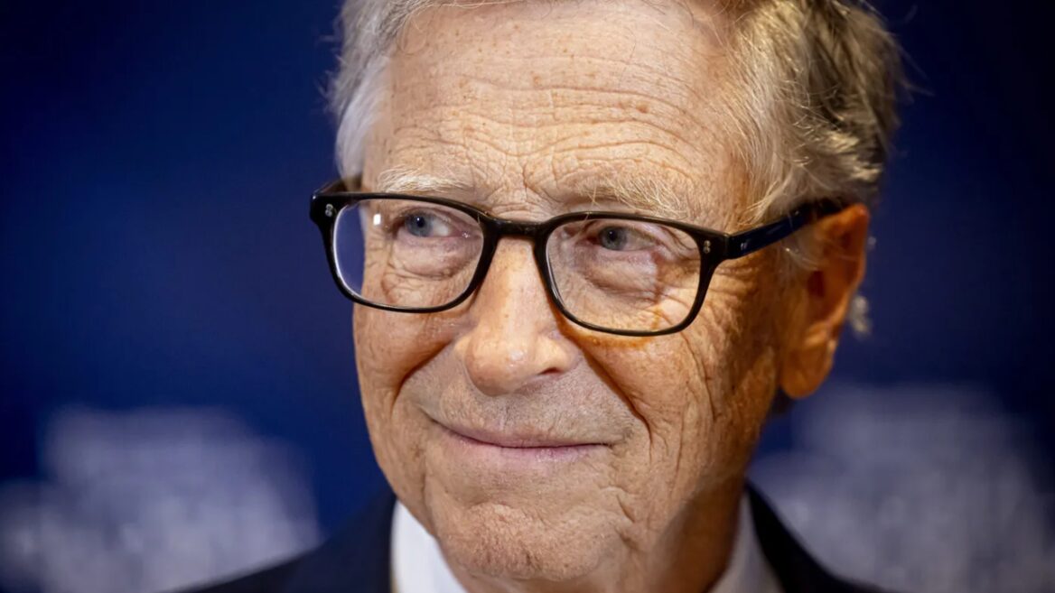 Білл Гейтс вважає, що ШІ може скоротити робочий тиждень до 2-3 днів