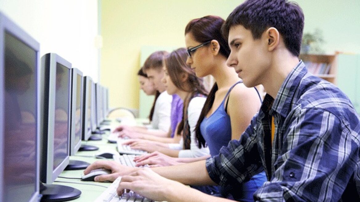 Топ-20 шкіл України для майбутніх айтівців за результатами НМТ