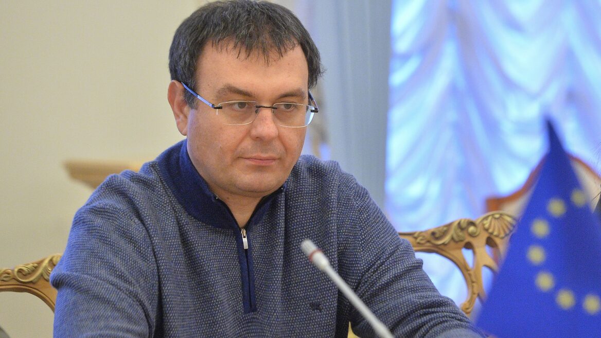 Гетманцев порадив цифровим платформам, які бунтують проти «податку на ОLХ», змінити юристів, і запевнив, що кожен українець матиме після прийняття нового закону пільгу у 2000 євро