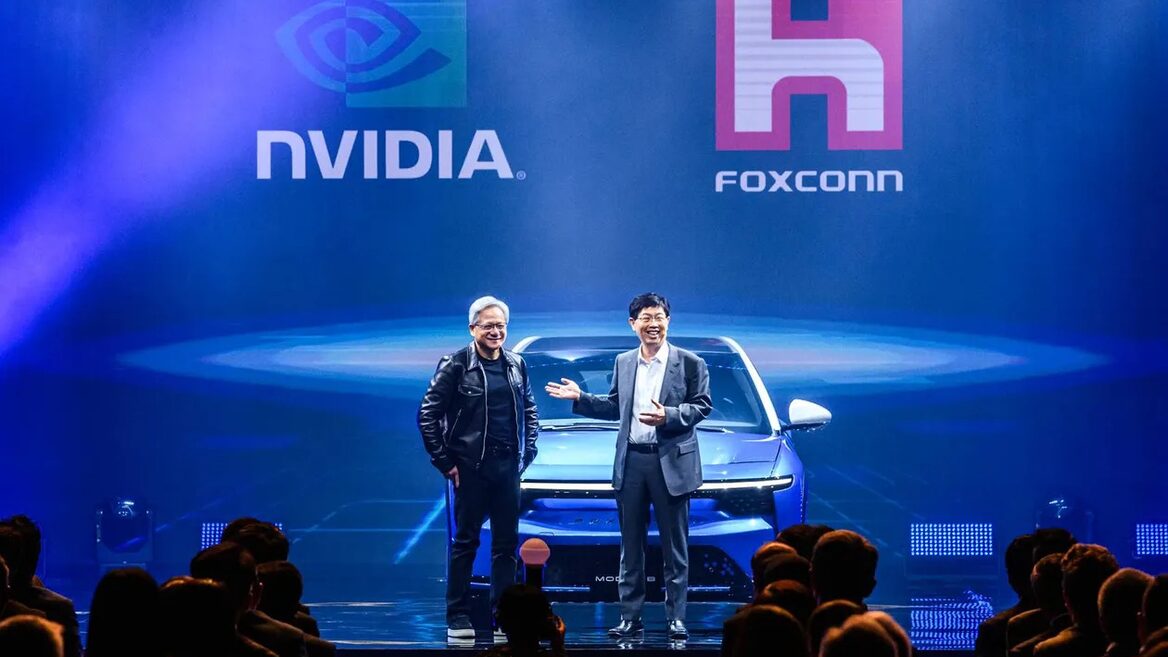 Foxconn і Nvidia будують на Тайвані найбільший ШІ-центр на базі чипів Blackwell GB300 за $1,4 млрд