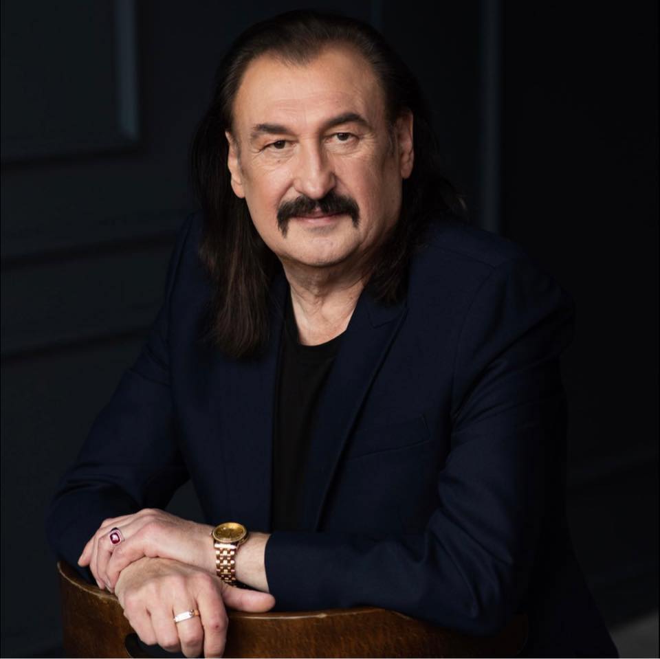 Степан Гіга Перша Дружина: подробности личной жизни и карьеры
