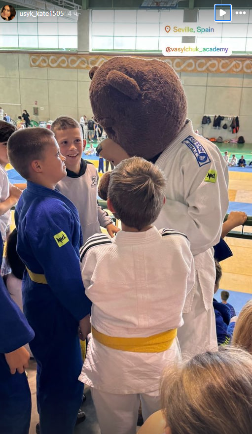 Дети Усика: подробности о семье и личной жизни чемпиона