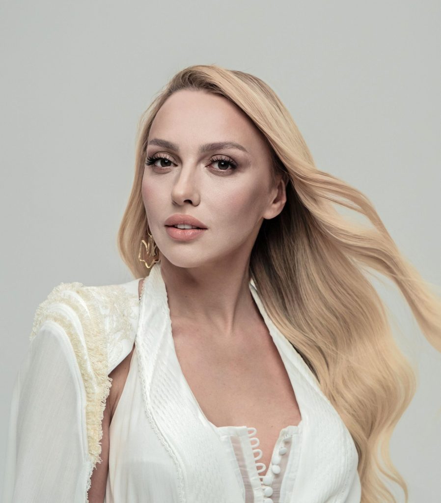 Оля Полякова Фигура: секреты идеальной формы и путь к успеху