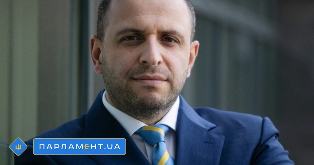 Рустем Умеров Жена Фото: Личная жизнь и карьера политика