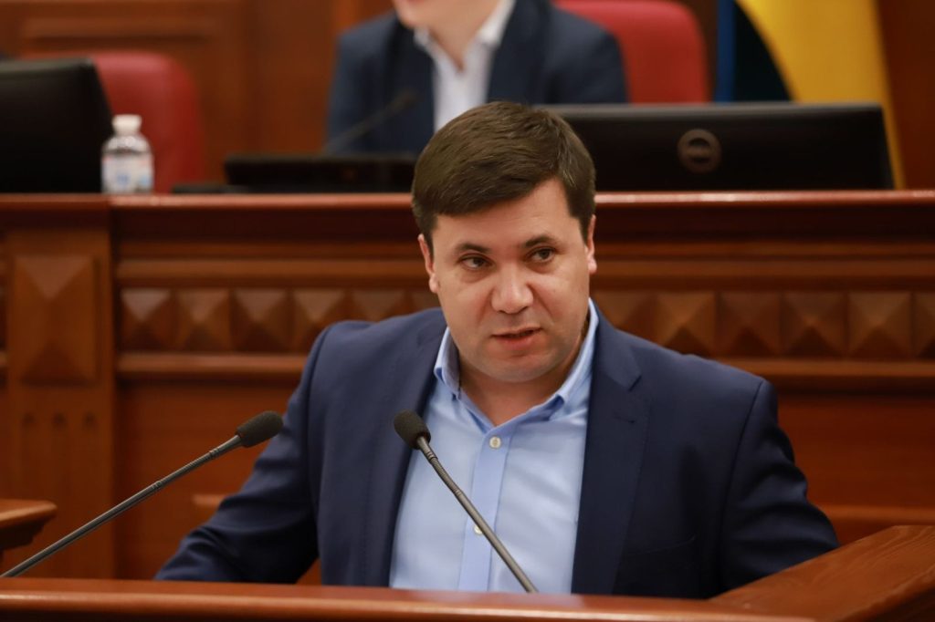Андрій Вітренко Батьки: подробная биография, личная жизнь и карьера