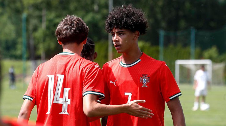 Син Роналду: биография, карьера и личная жизнь